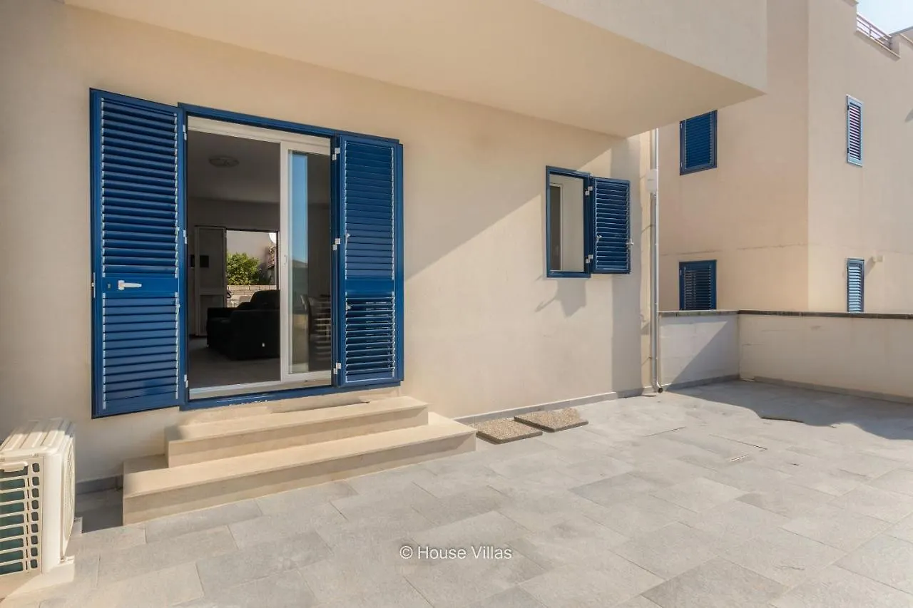 Narciso House Apartment Lido di Noto 0*,  Italy